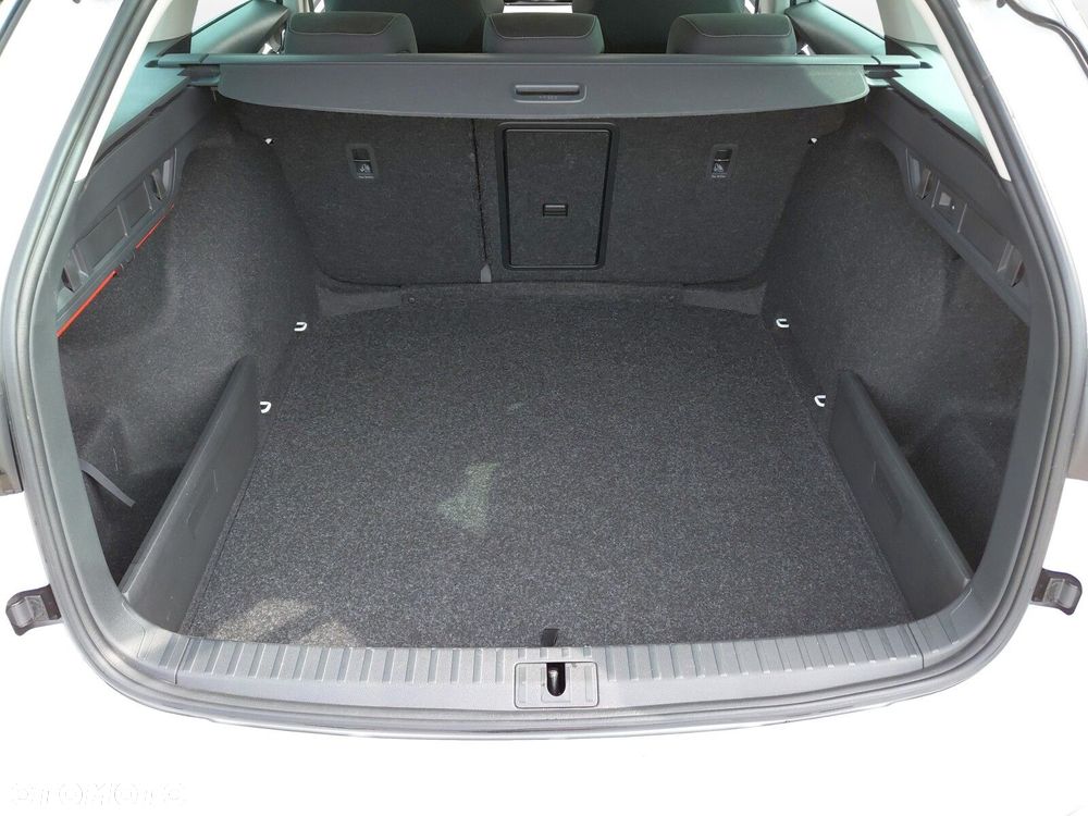 Skoda Octavia 2.0 TSI 4x4 Style DSG - 28