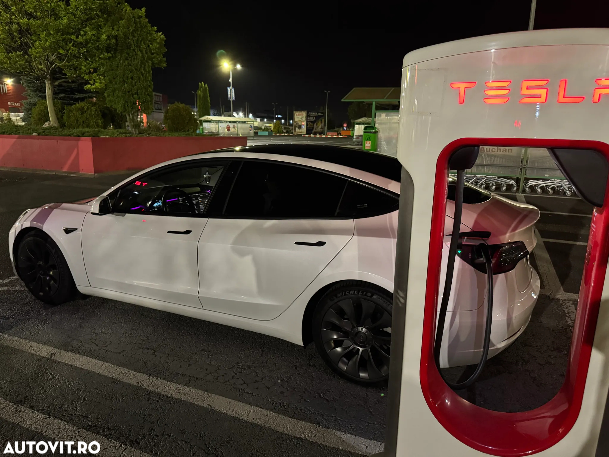 Tesla Model 3 Long Range - 11