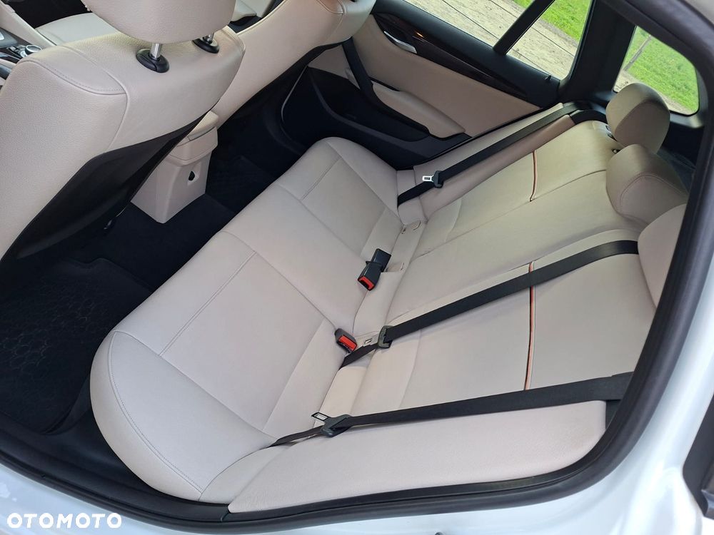 BMW X1 - 12