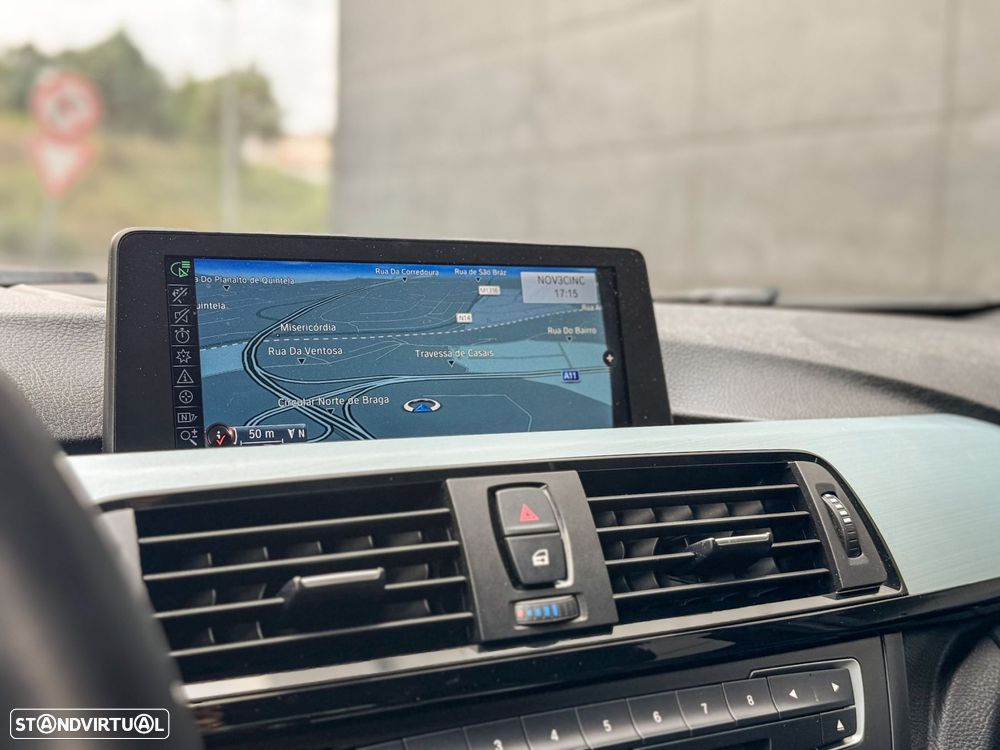 BMW 318 d Touring Aut. Sport Line - 50