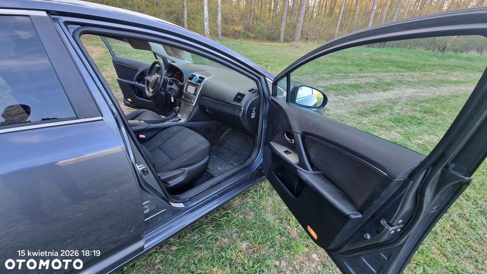 Toyota Avensis 2.2 D-4D Automatik Sol - 38