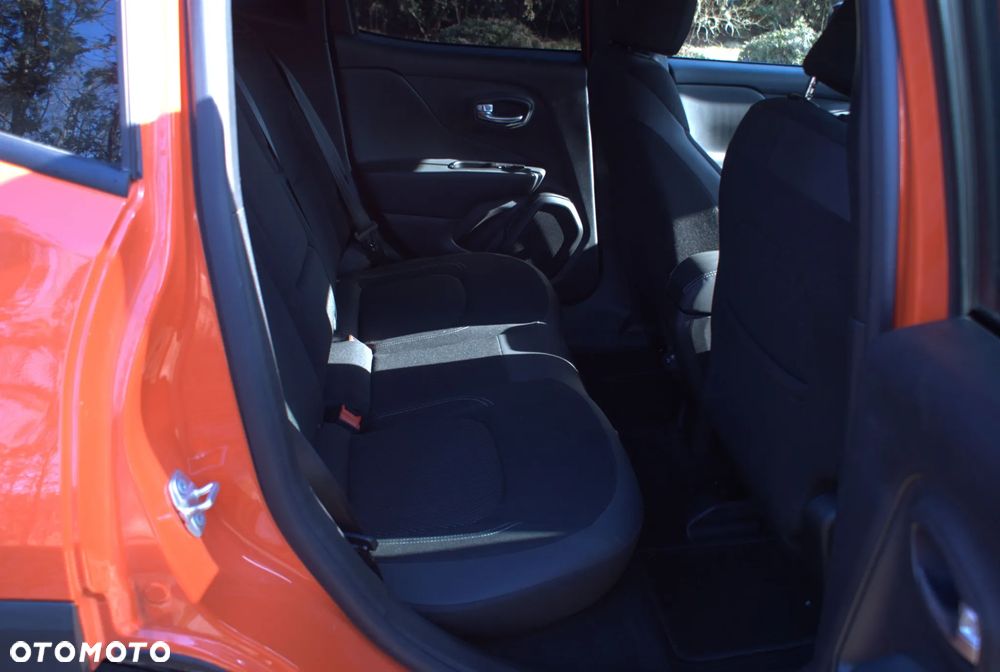 Jeep Renegade - 16