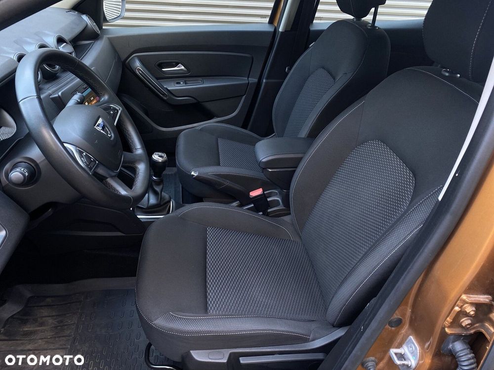 Dacia Duster 1.6 SCe Comfort - 11