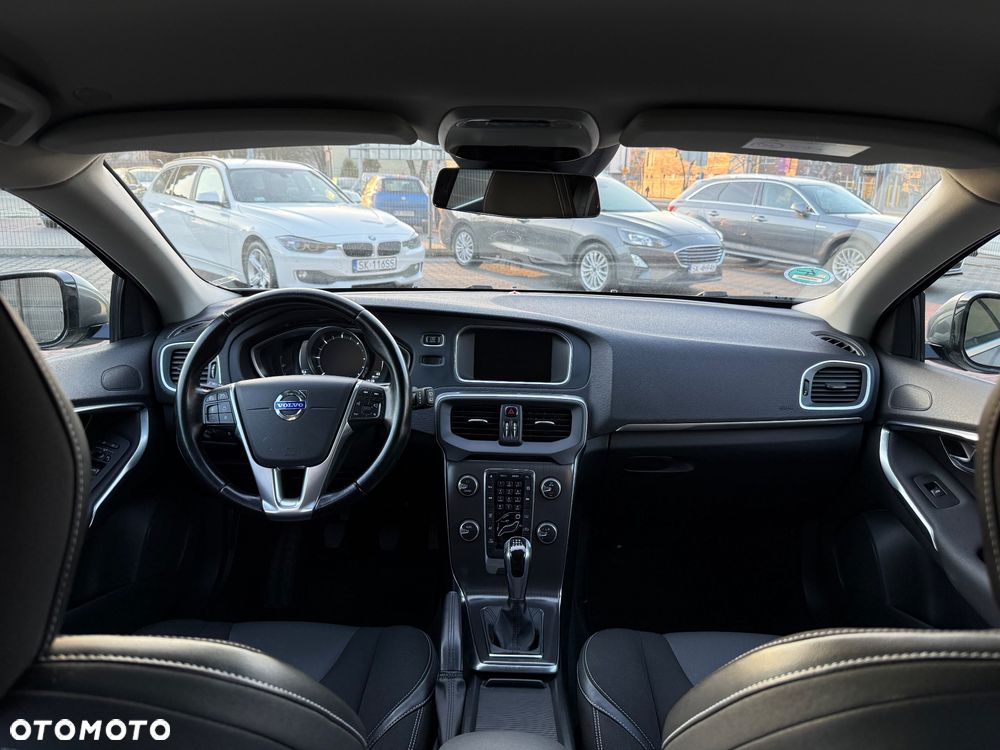 Volvo V40 D4 Drive-E Momentum - 20