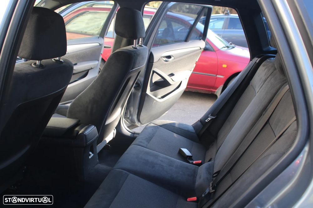 BMW X1 18 d sDrive Pack M - 14