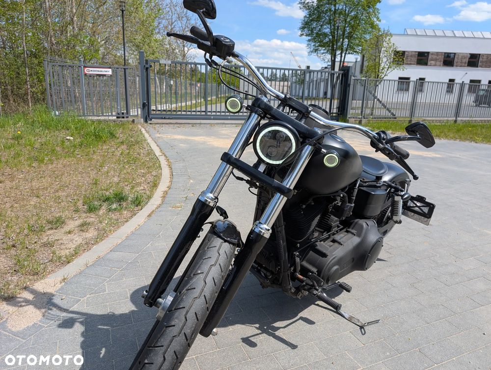 Harley-Davidson Dyna Street Bob - 11