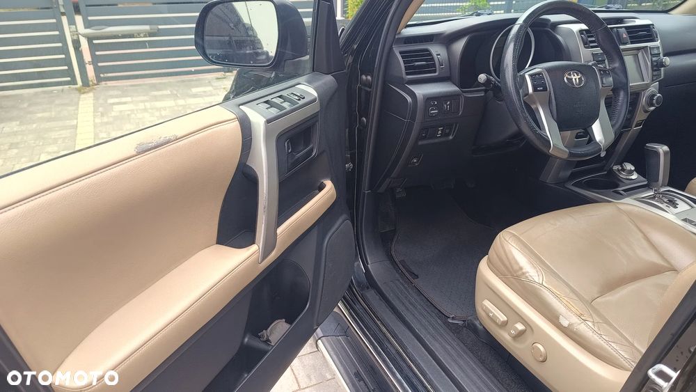 Toyota 4-Runner - 16