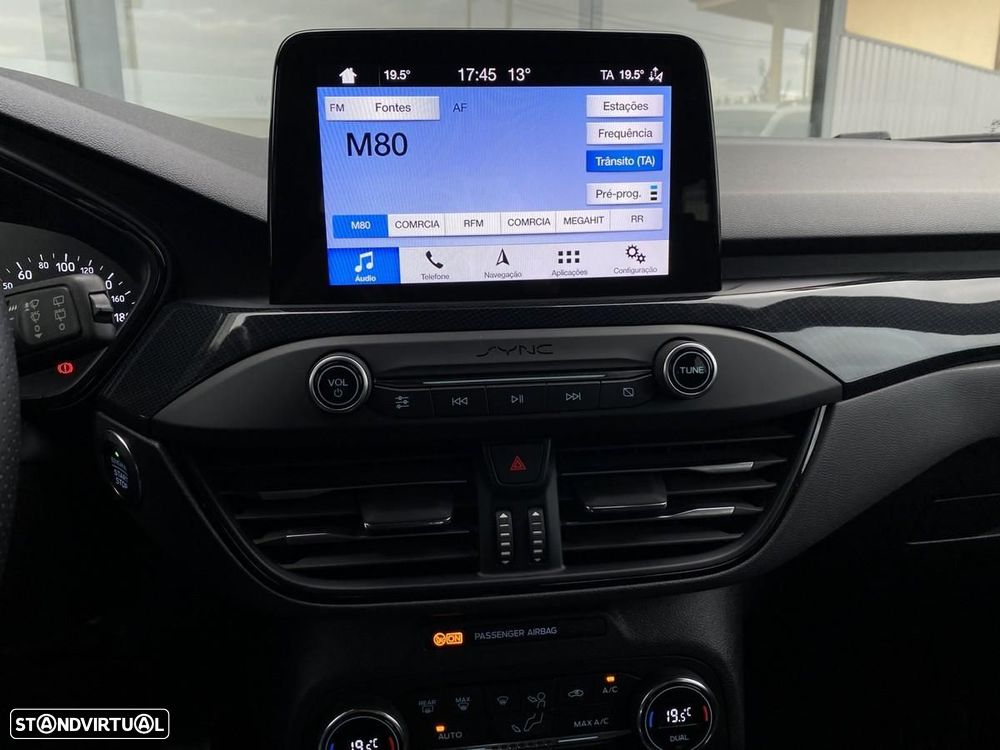 Ford Focus SW 1.0 EcoBoost ST-Line - 25