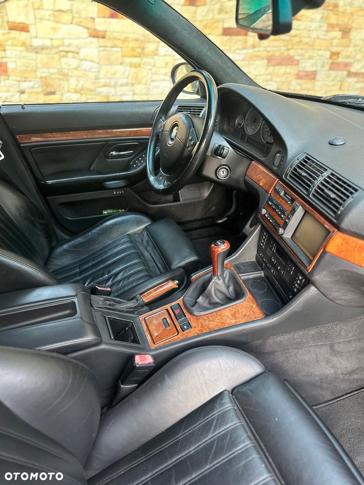 BMW M5 Standard - 16