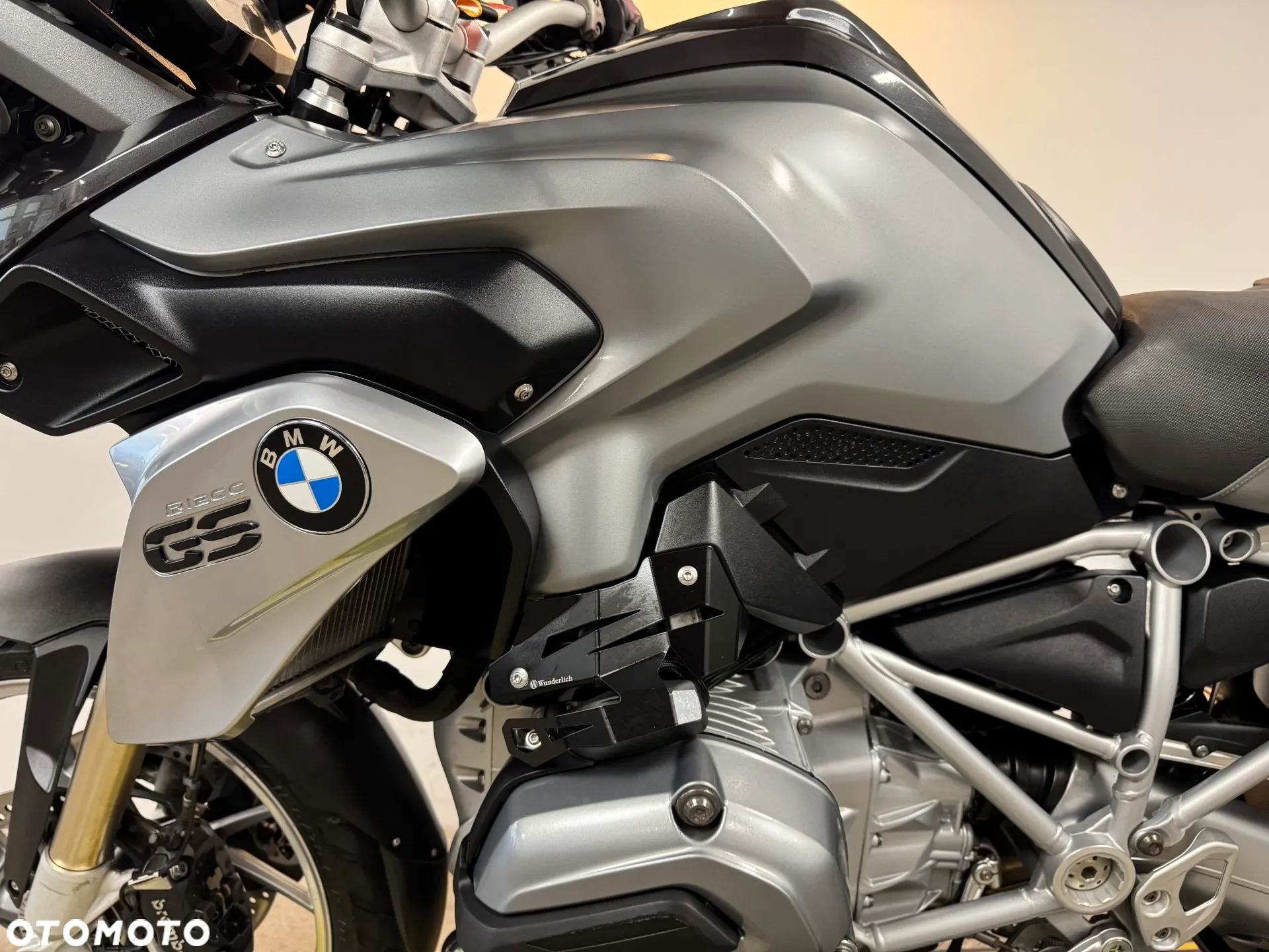 BMW R - 22