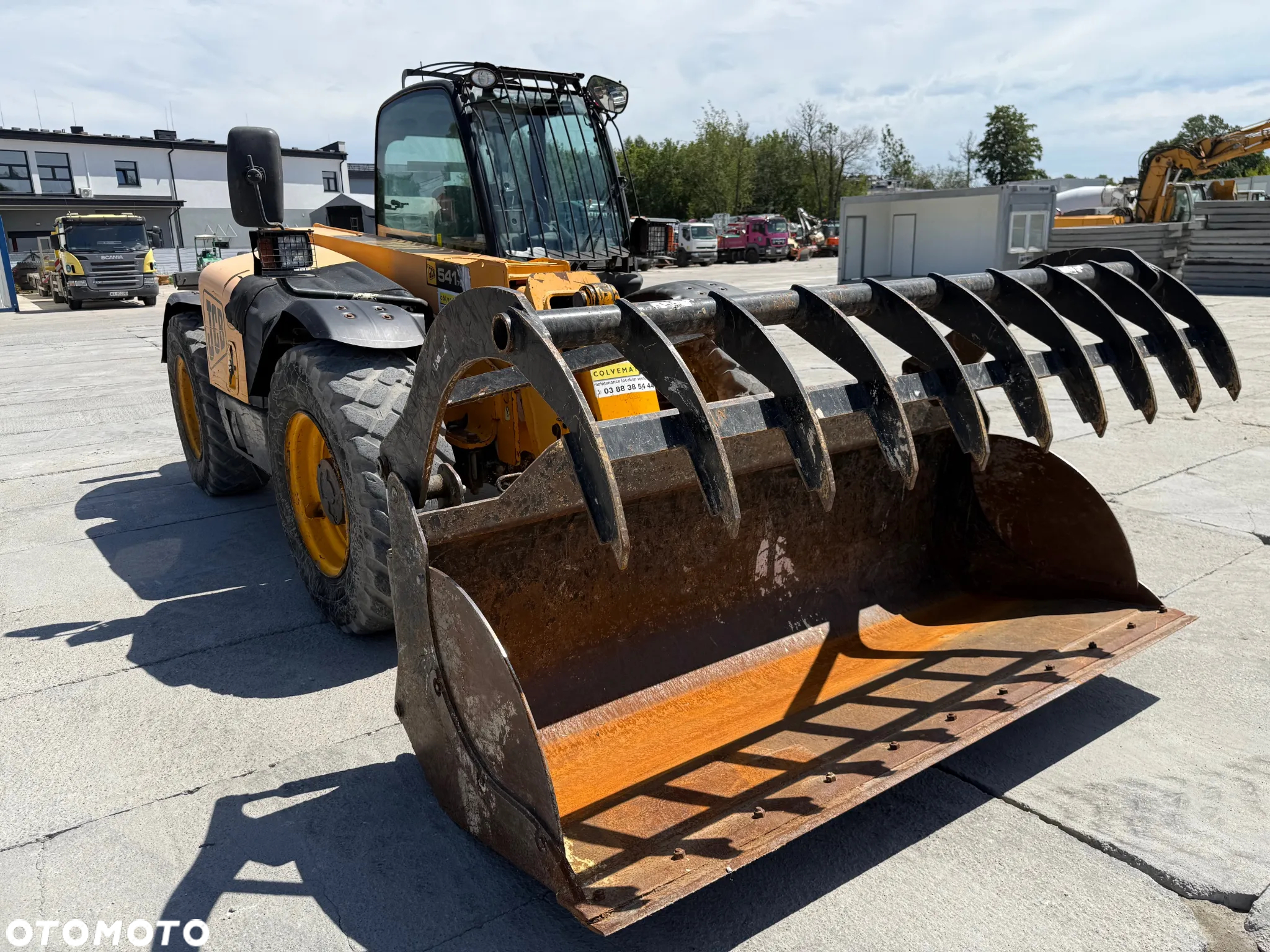 JCB 541-70 / 2009 / Łyżka Szczęka z Chwytakiem / Widły - 9