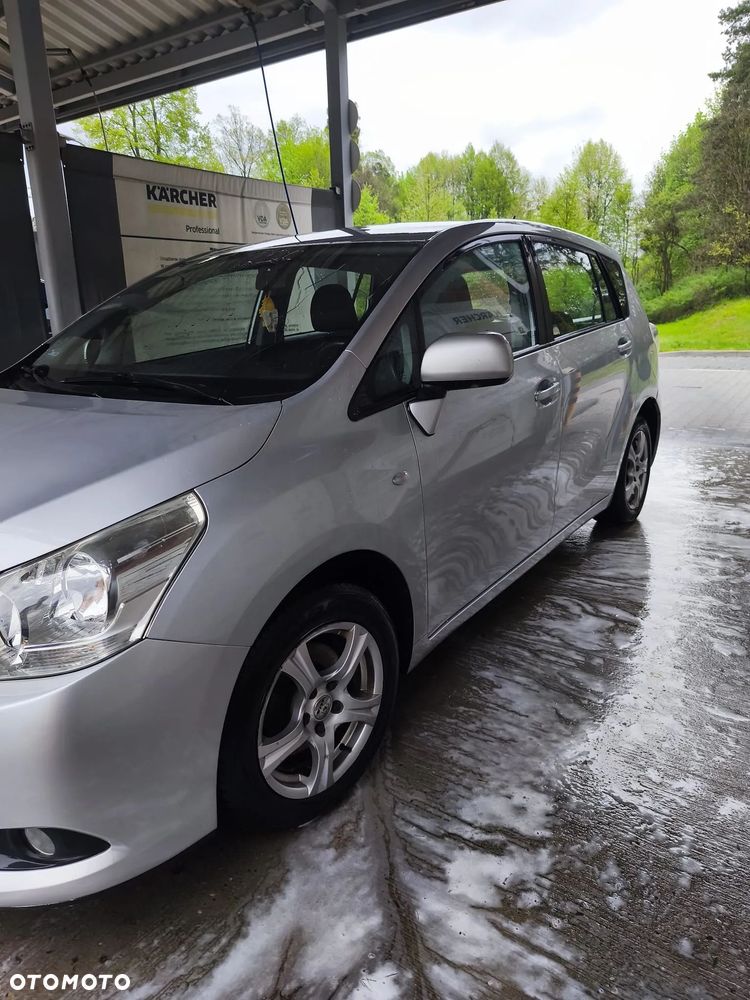 Toyota Verso 2.0 D-4D 2010 7os - 3