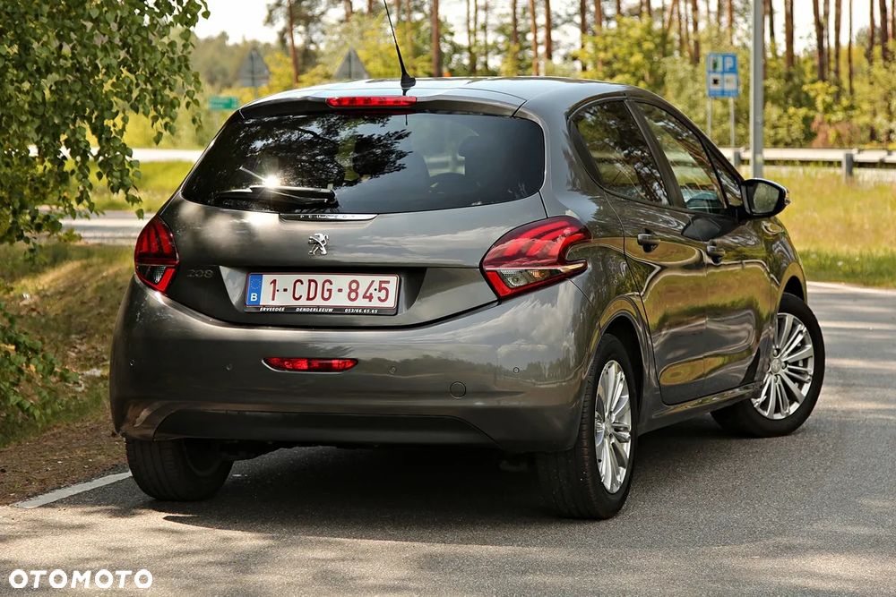 Peugeot 208 1.2 PureTech Style - 3
