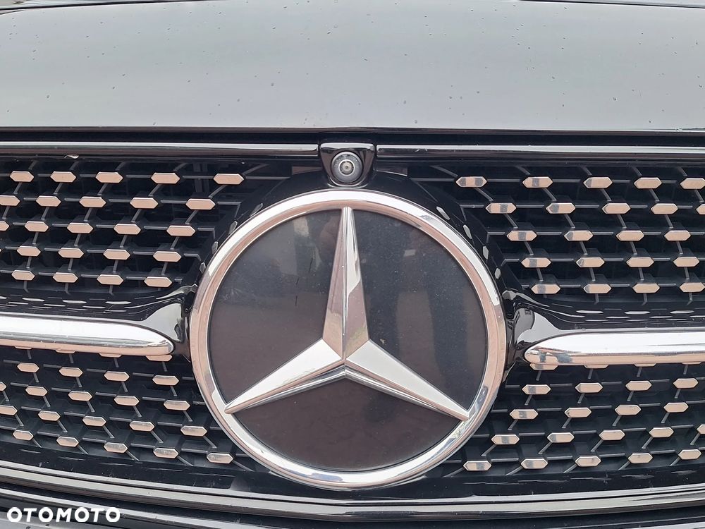 Mercedes-Benz Klasa E 220 d 4-Matic AMG - 23