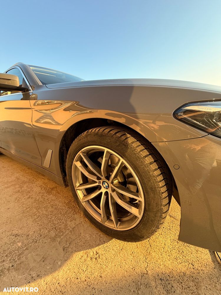 BMW Seria 5 520i Aut. Luxury Line - 13