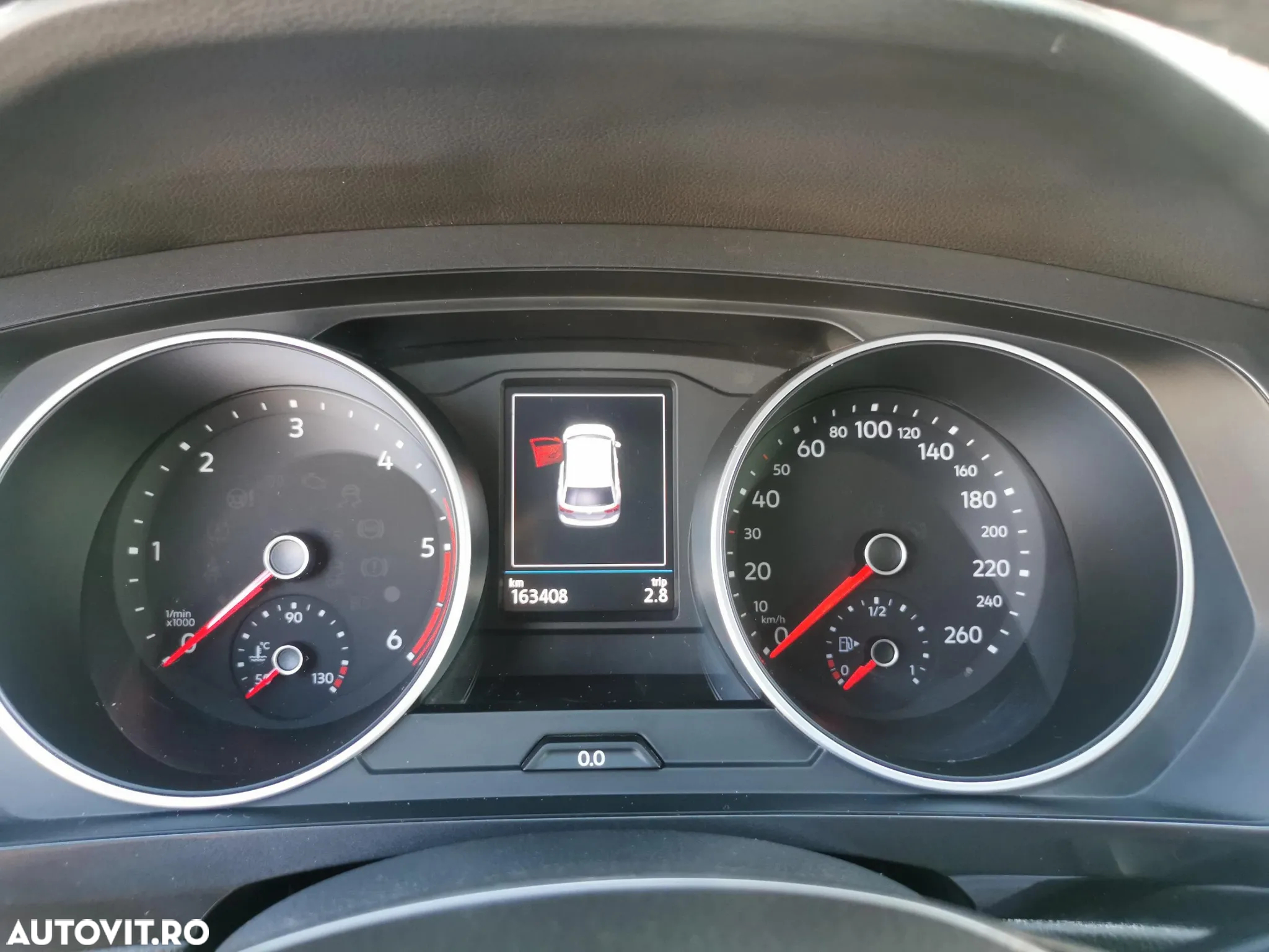 Volkswagen Tiguan - 11
