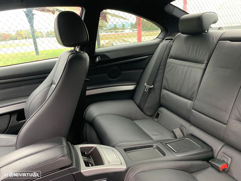 BMW 320 d Coupe Edição M - 14
