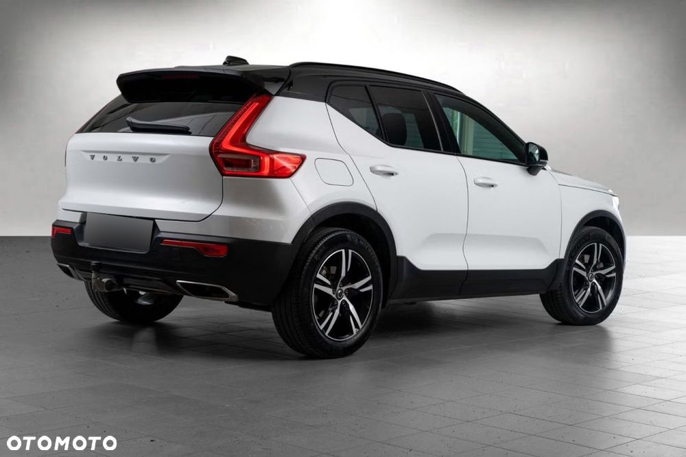 Volvo XC 40 T4 AWD Geartronic R-Design - 4