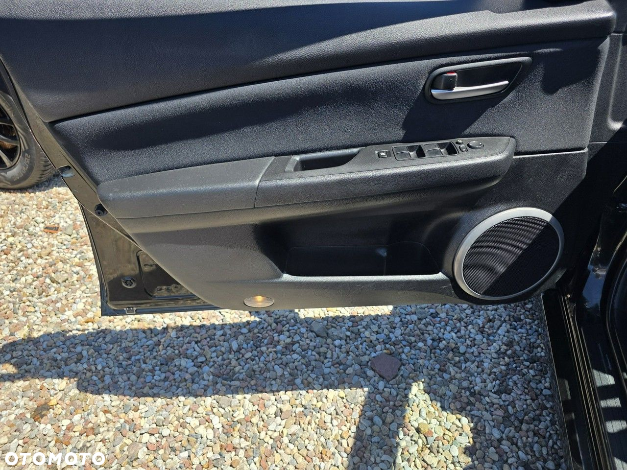 Mazda 6 2.0 Exclusive + - 29