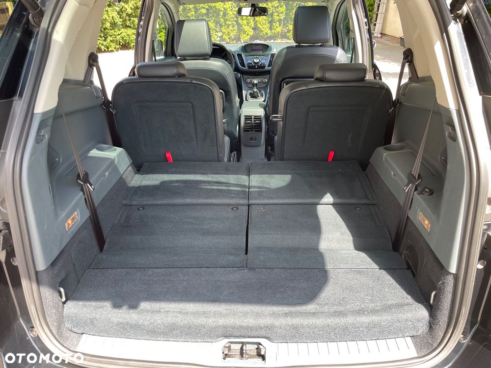 Ford Grand C-MAX - 25
