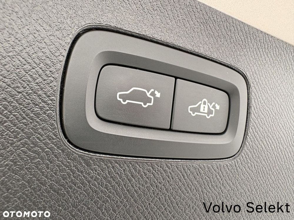 Volvo XC 90 - 28