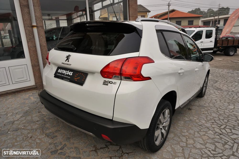 Peugeot 2008 1.6 e-HDi Allure - 5
