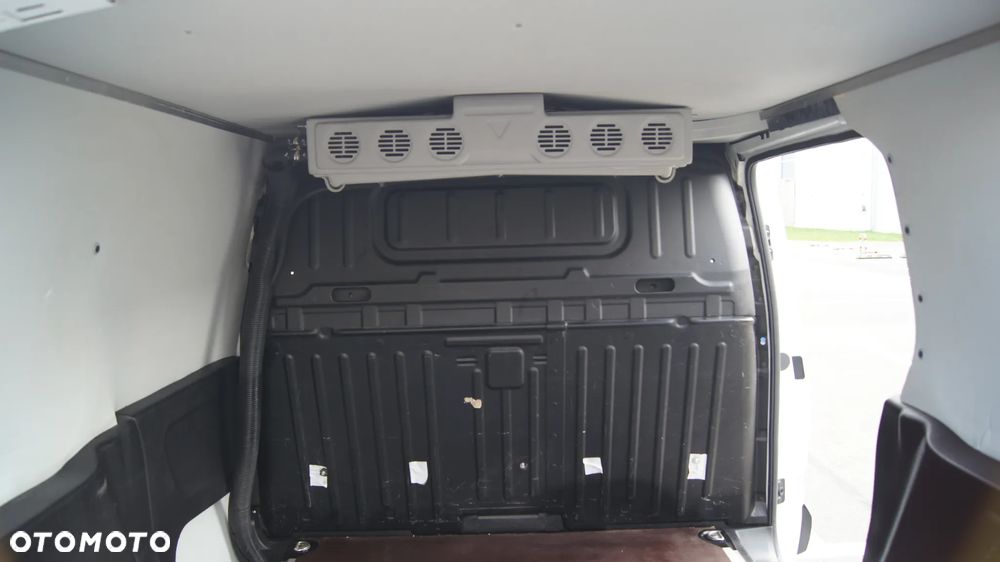 Opel COMBO - 14