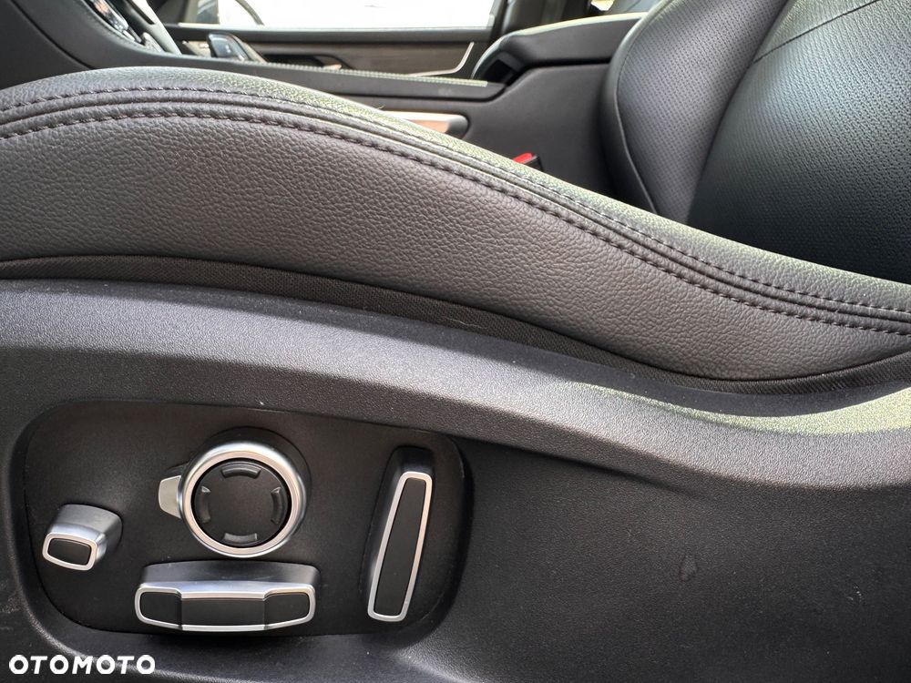 Jaguar F-Pace - 23