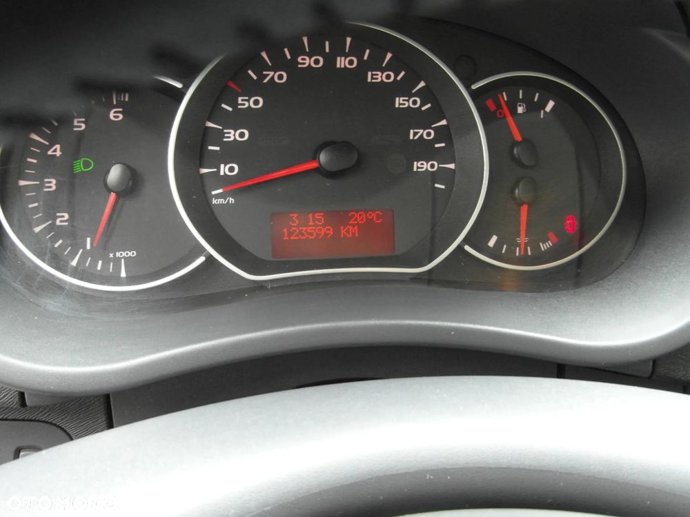 Renault Kangoo 1.6 16V Privilege - 25