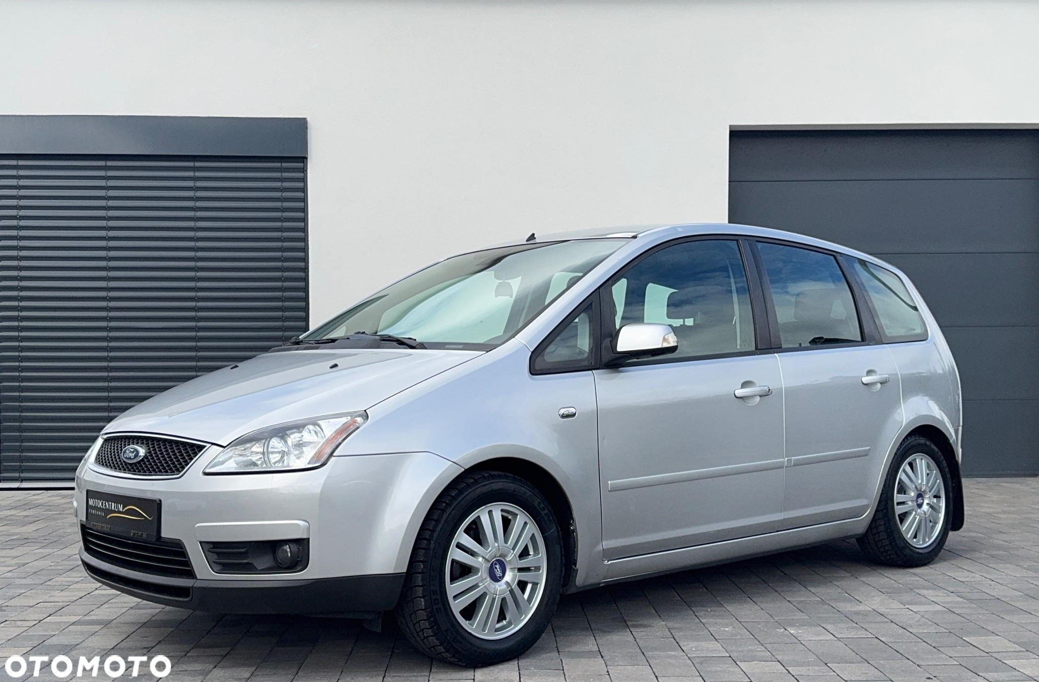 Ford Focus C-Max 1.6 TDCi Ambiente - 2