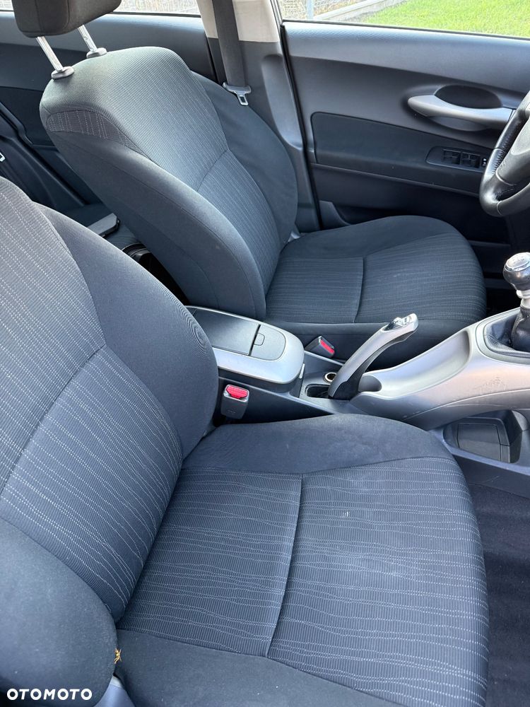 Toyota Auris 2.0 D-4D Edition - 7