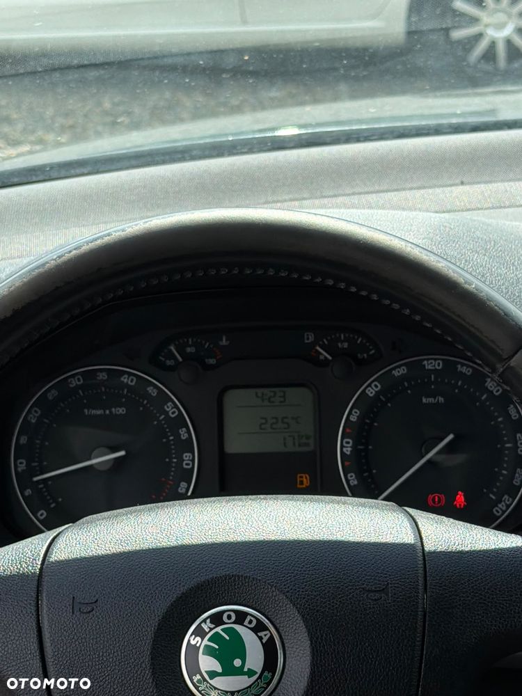 Skoda Octavia - 14