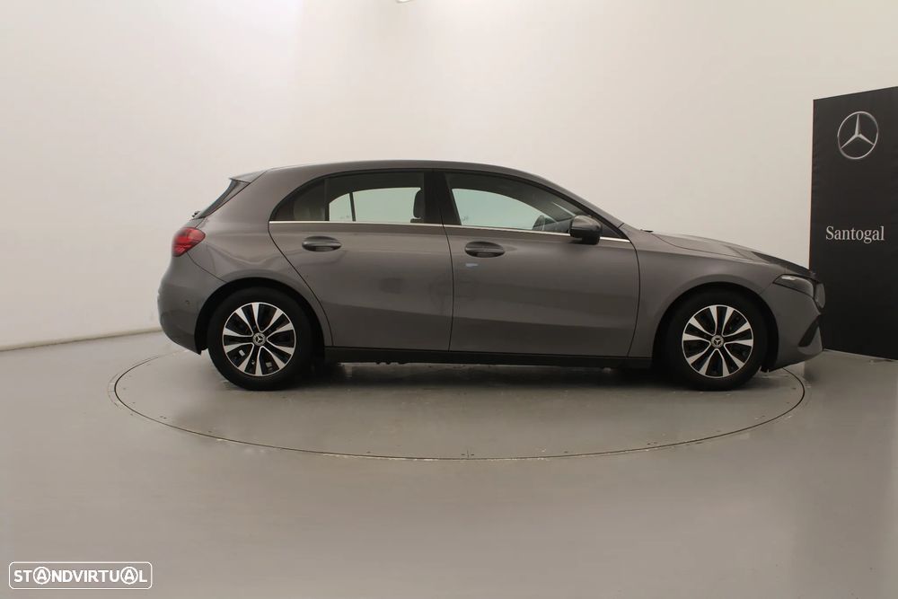 Mercedes-Benz A 200 Standard - 4