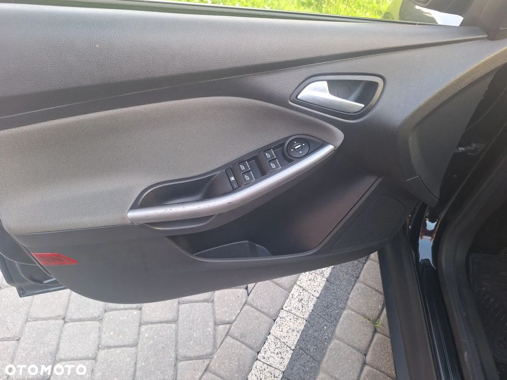 Ford Focus 1.6 TI-VCT Champions Edition - 9