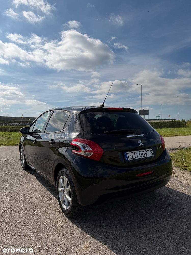 Peugeot 208 1.2 PureTech Active - 4