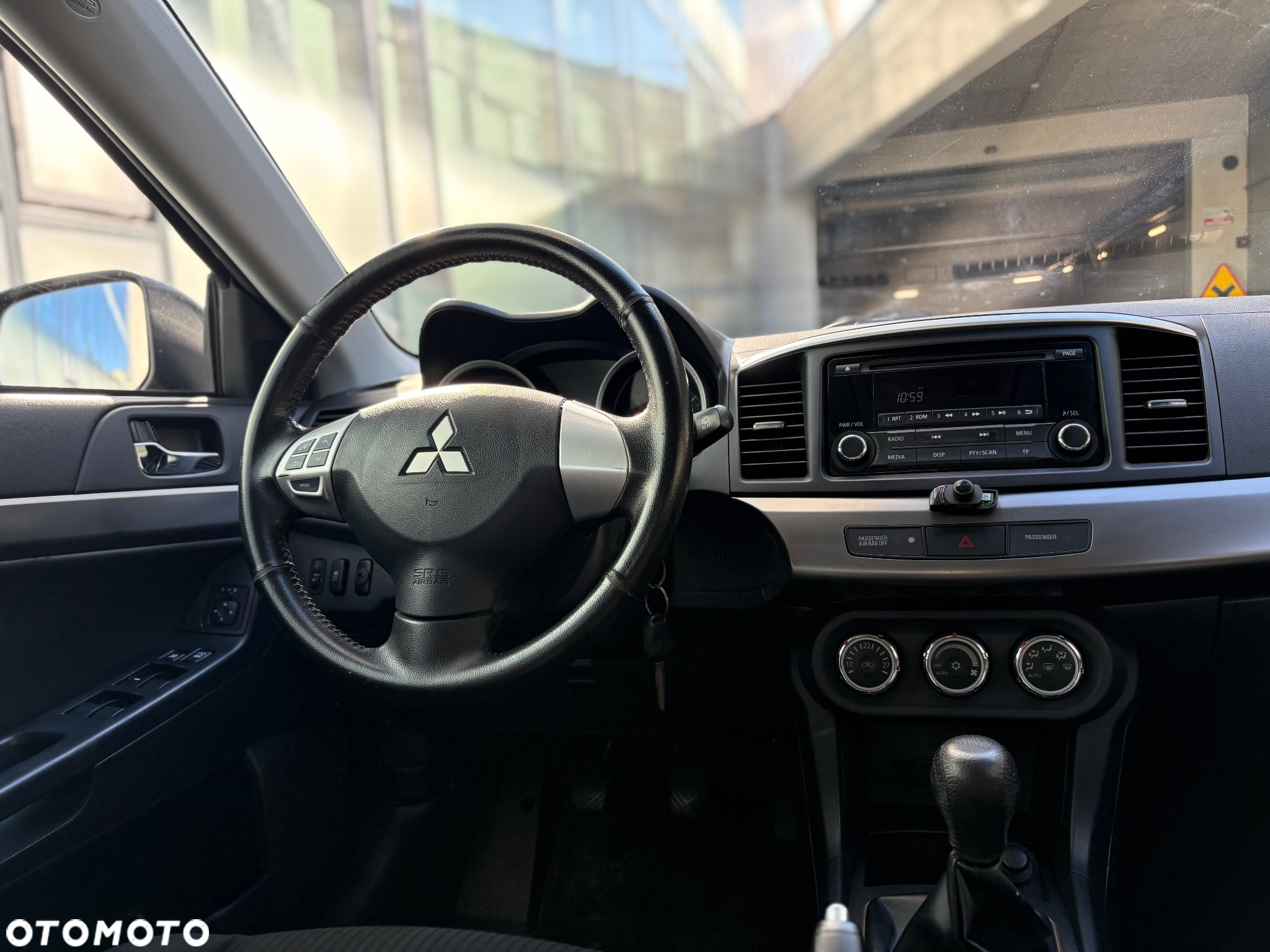 Mitsubishi Lancer 1.6 Inform - 8