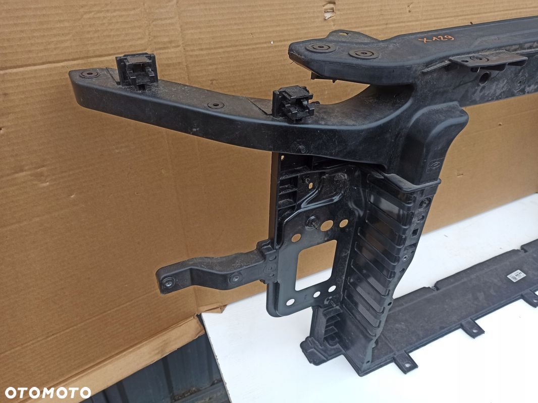 Pas przedni wzmocnienie HYUNDAI KONA I LIFT 20-23 64101-J9500 - 9