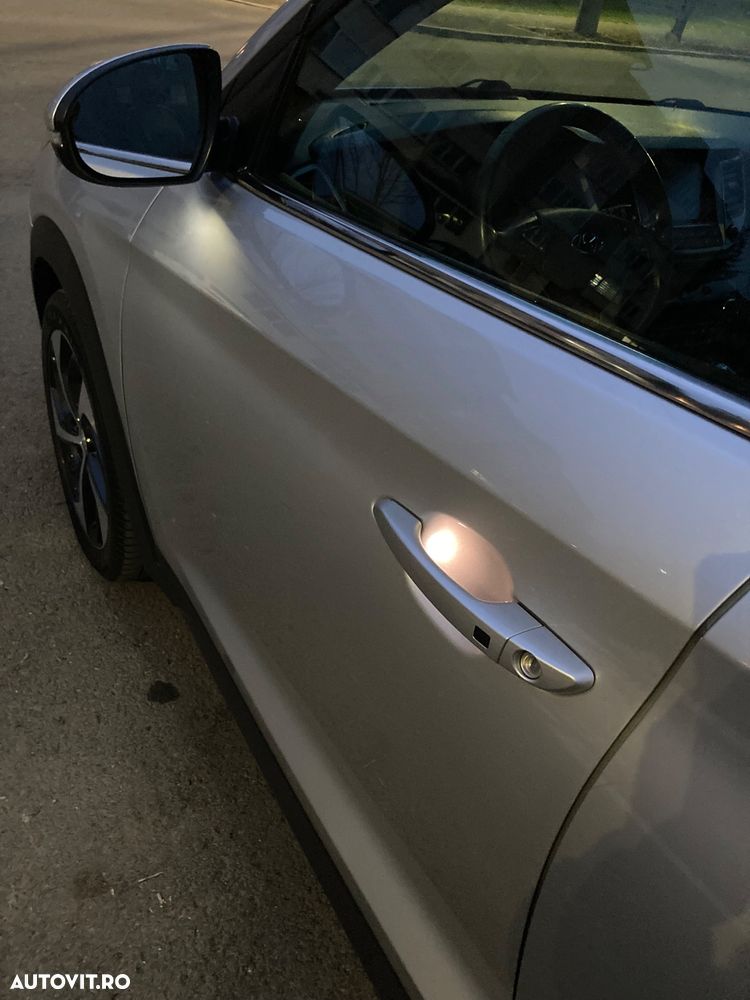 Hyundai Tucson 2.0 CRDI 4WD Premium - 33