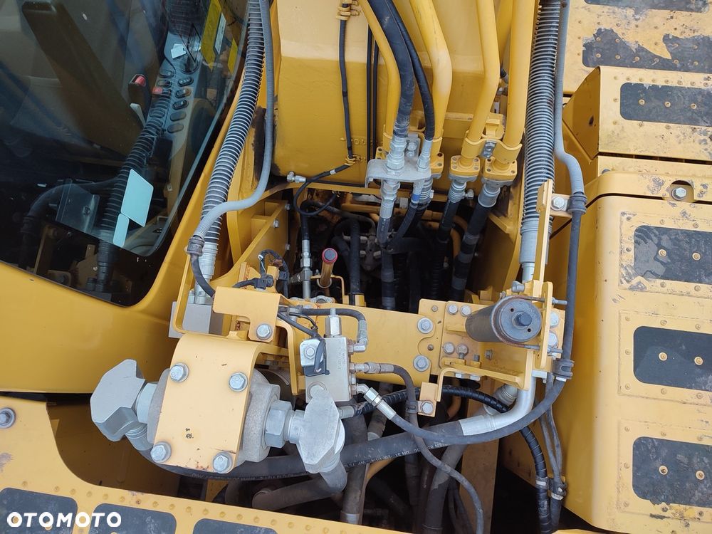 Komatsu PC 210 LC-11 - 22