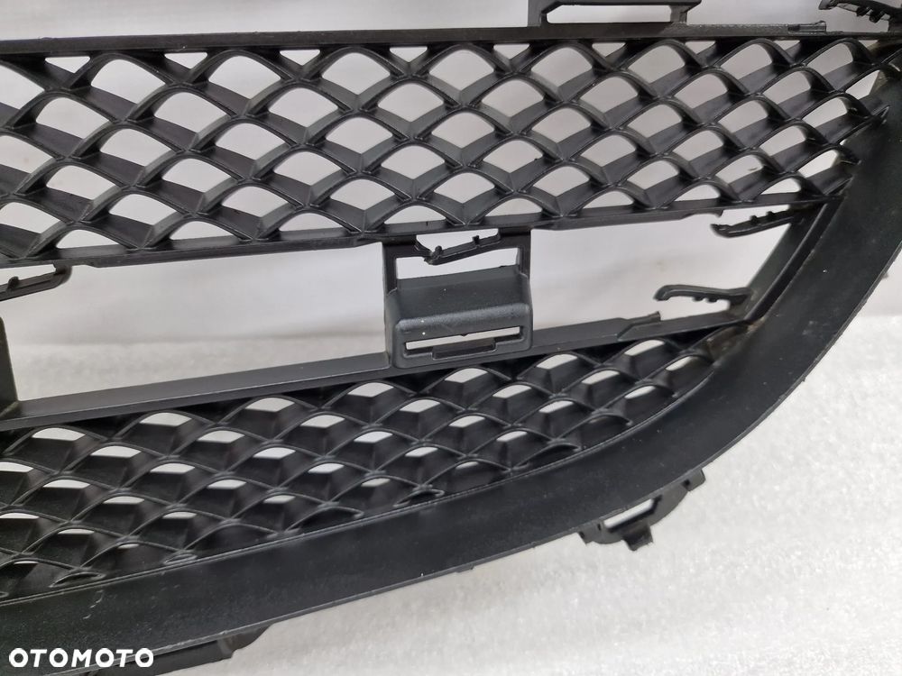 MERCEDES E-KLASSA W213 16- ATRAPA / GRILL PRZEDNI PRZÓD NA KAMERĘ , NR A213888223 , NR AUKCJI GL563/2 - 14