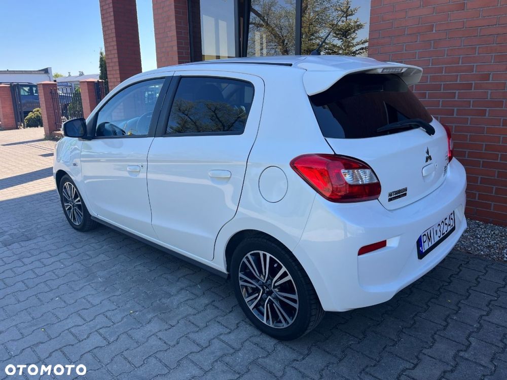 Mitsubishi Space Star 1.2 AS&G Instyle CVT - 3