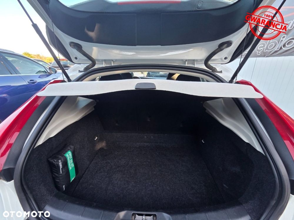 Volvo V40 - 31