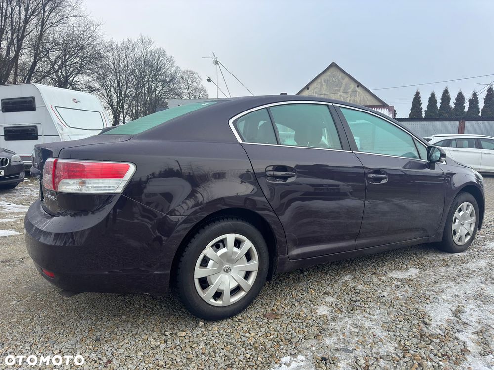 Toyota Avensis 2.0 D-4D - 6
