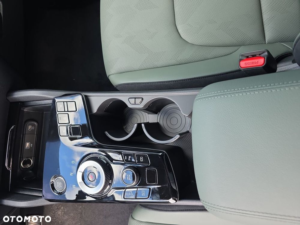Kia Sportage - 16