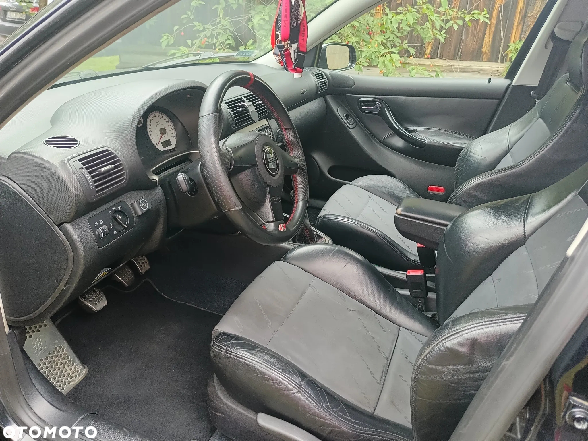 Seat Leon 1.8T Cupra R - 28
