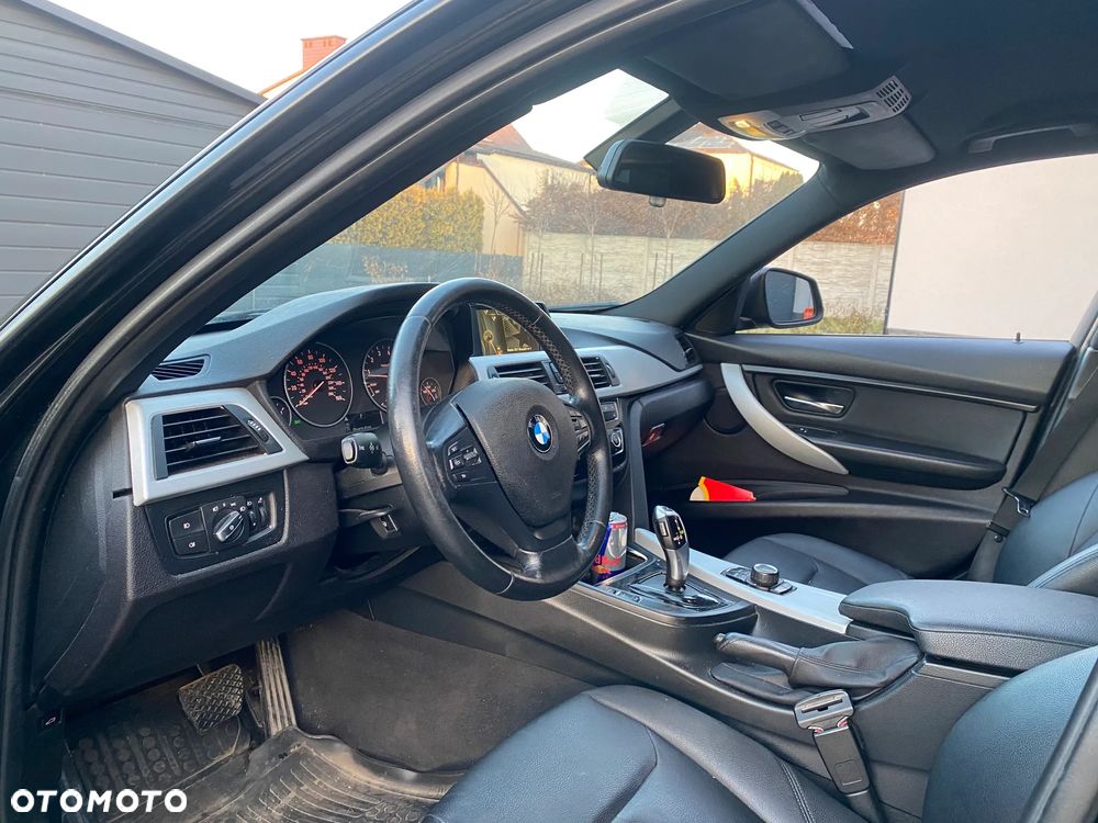 BMW Seria 3 320i Edition M Sport Shadow - 9