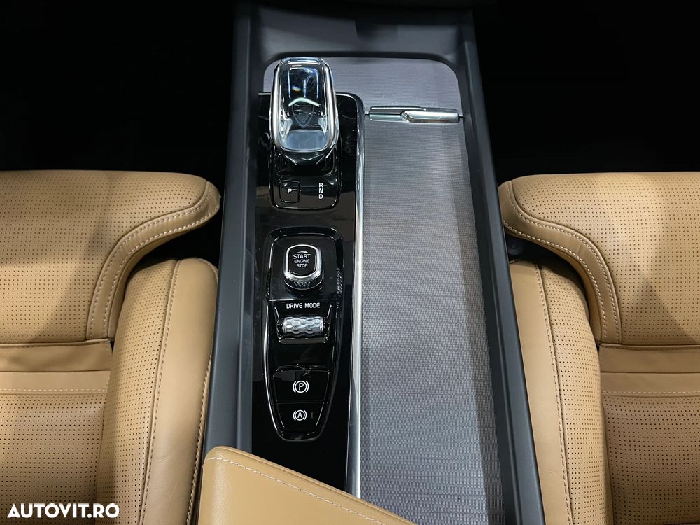 Volvo XC 60 T8 Twin Engine AWD Geartronic Inscription - 25