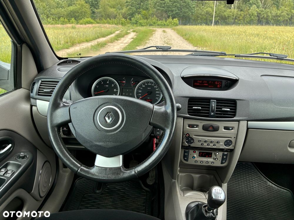 Renault Thalia 1.2 16V All Inclusive Euro5 - 27