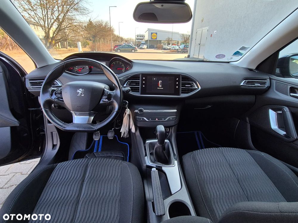 Peugeot 308 - 16