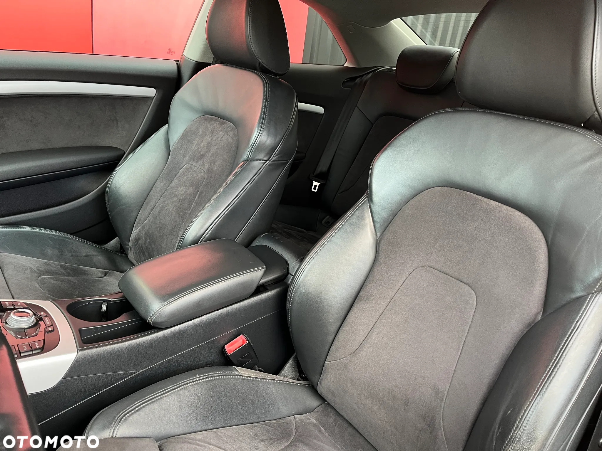 Audi A5 Coupe 2.0 TDI quattro S tronic - 24